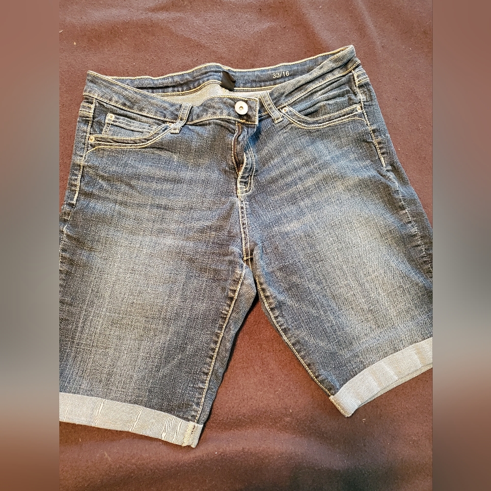 Bermuda Jean shorts
